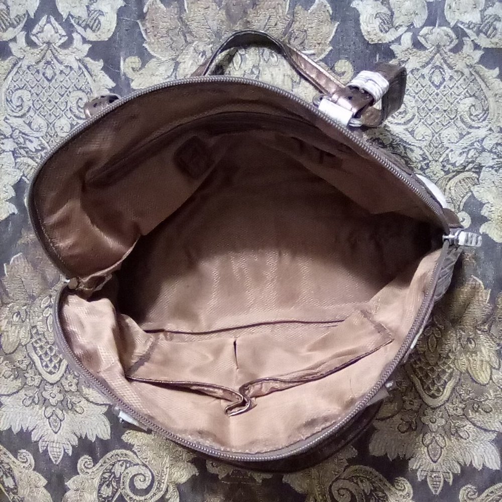 Leather Everyday - Picture 7 of 11